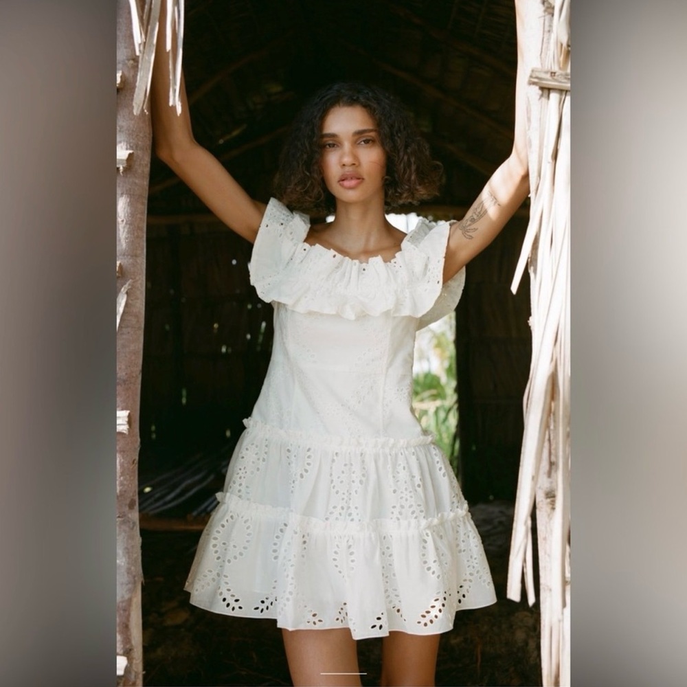 Zara White Dress •M•
